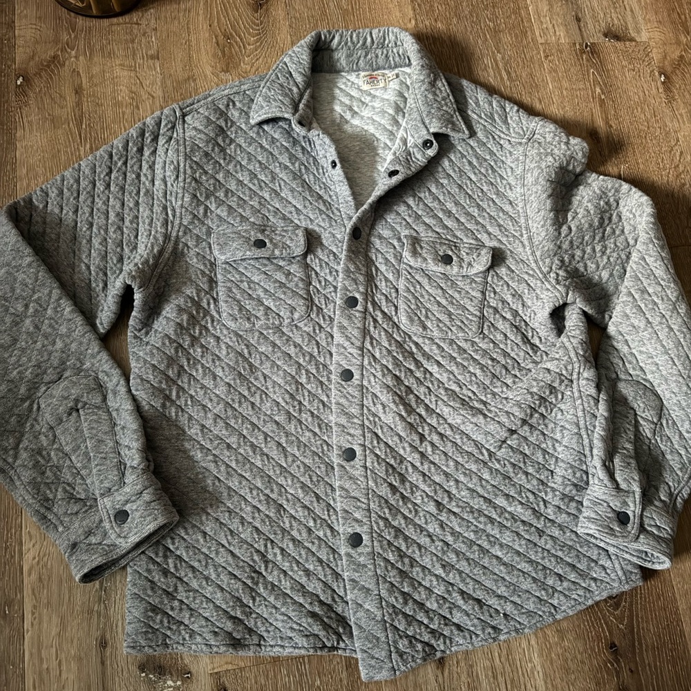 Faherty Quilted Gray Shirt‎ Shacket Size XL